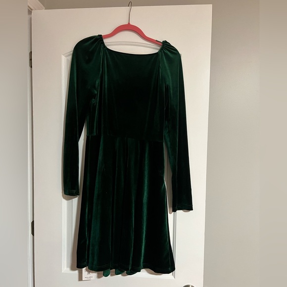 NWT Halara V-Neck Velvet Dress (Green) - Picture 6 of 8